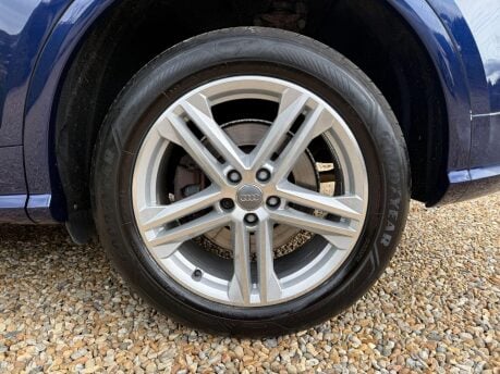 Audi Q5 2.0 TDI 40 S line S Tronic quattro Euro 6 (s/s) 5dr 11