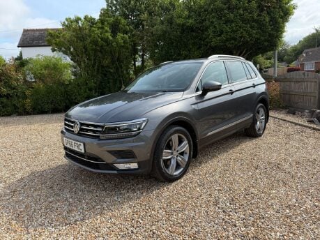 Volkswagen Tiguan 2.0 TDI BlueMotion Tech SEL DSG 4Motion Euro 6 (s/s) 5dr 1