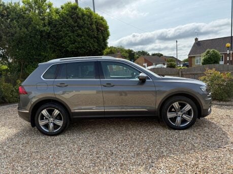 Volkswagen Tiguan 2.0 TDI BlueMotion Tech SEL DSG 4Motion Euro 6 (s/s) 5dr 6