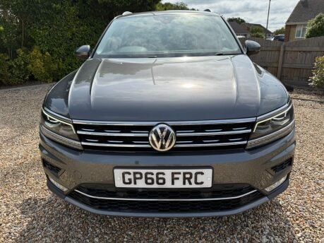 Volkswagen Tiguan 2.0 TDI BlueMotion Tech SEL DSG 4Motion Euro 6 (s/s) 5dr 8