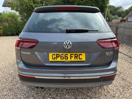 Volkswagen Tiguan 2.0 TDI BlueMotion Tech SEL DSG 4Motion Euro 6 (s/s) 5dr 11