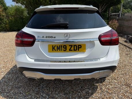 Mercedes-Benz GLA 2.1 GLA200d Sport (Premium Plus) 7G-DCT Euro 6 (s/s) 5dr 11