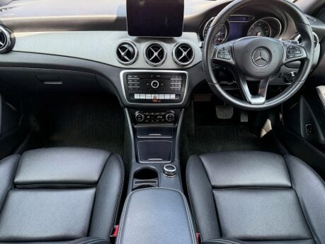 Mercedes-Benz GLA 2.1 GLA200d Sport (Premium Plus) 7G-DCT Euro 6 (s/s) 5dr 25