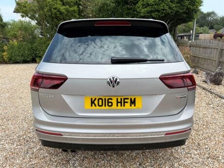 Volkswagen Tiguan 2.0 TDI BlueMotion Tech R-Line DSG 4Motion Euro 6 (s/s) 5dr 11