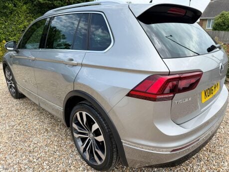 Volkswagen Tiguan 2.0 TDI BlueMotion Tech R-Line DSG 4Motion Euro 6 (s/s) 5dr 12