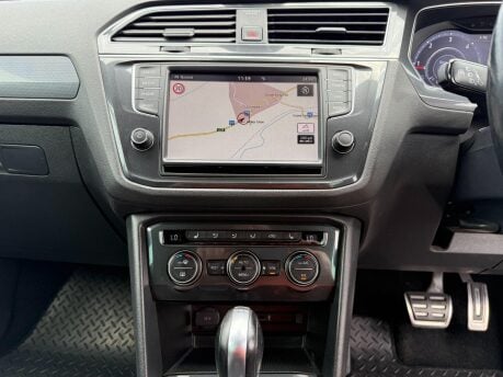 Volkswagen Tiguan 2.0 TDI BlueMotion Tech R-Line DSG 4Motion Euro 6 (s/s) 5dr 19