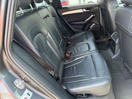 Audi Q5 2.0 TDI S line Plus quattro Euro 6 (s/s) 5dr 19