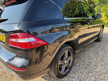 Mercedes-Benz M Class 2.1 ML250 BlueTEC AMG Line G-Tronic 4WD Euro 6 (s/s) 5dr 8