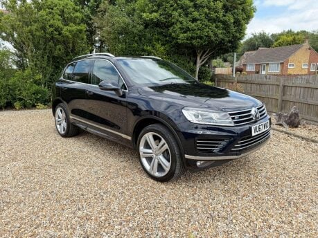 Volkswagen Touareg 3.0 TDI V6 R-Line Plus Tiptronic 4WD Euro 6 (s/s) 5dr 2