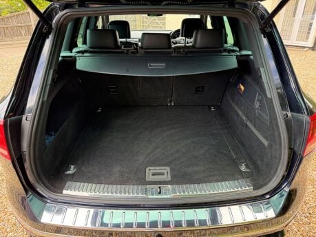 Volkswagen Touareg 3.0 TDI V6 R-Line Plus Tiptronic 4WD Euro 6 (s/s) 5dr 24