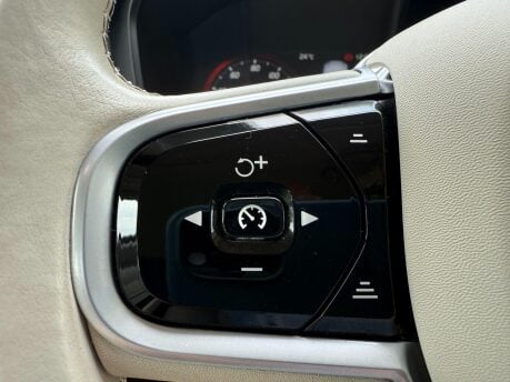 Volvo V60 2.0 D3 Inscription Pro Auto Euro 6 (s/s) 5dr 17