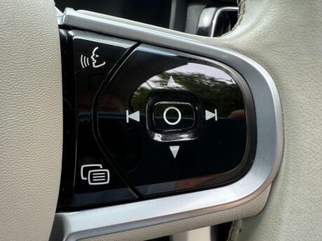 Volvo V60 2.0 D3 Inscription Pro Auto Euro 6 (s/s) 5dr 18