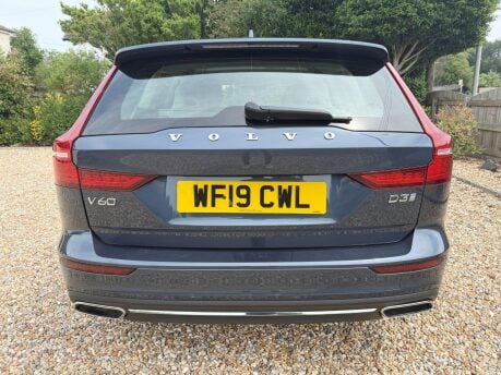 Volvo V60 2.0 D3 Inscription Pro Auto Euro 6 (s/s) 5dr 9