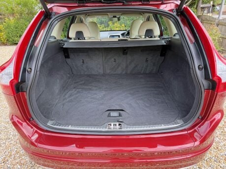 Volvo XC60 2.0 D4 SE Lux Nav Auto Euro 6 (s/s) 5dr 23