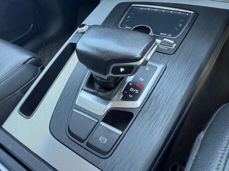 Audi Q5 2.0 TDI Sport S Tronic quattro Euro 6 (s/s) 5dr 16
