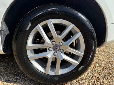 Volvo XC60 2.4 D5 SE Lux Nav Auto AWD Euro 6 (s/s) 5dr 13