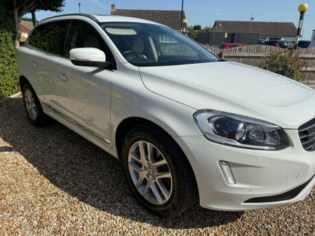 Volvo XC60 2.4 D5 SE Lux Nav Auto AWD Euro 6 (s/s) 5dr 9