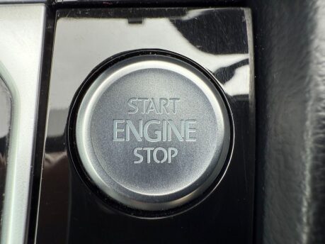 Volkswagen Passat 2.0 TDI R-Line DSG Euro 6 (s/s) 5dr 21
