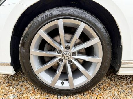 Volkswagen Passat 2.0 TDI R-Line DSG Euro 6 (s/s) 5dr 14