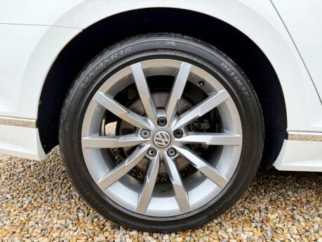 Volkswagen Passat 2.0 TDI R-Line DSG Euro 6 (s/s) 5dr 16