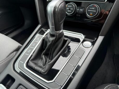 Volkswagen Passat 2.0 TDI R-Line DSG Euro 6 (s/s) 5dr 20