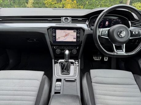 Volkswagen Passat 2.0 TDI R-Line DSG Euro 6 (s/s) 5dr 22