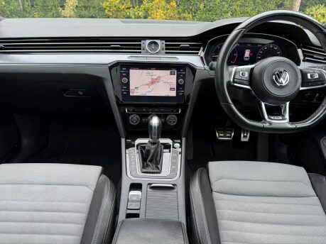 Volkswagen Passat 2.0 TDI R-Line DSG Euro 6 (s/s) 5dr 22