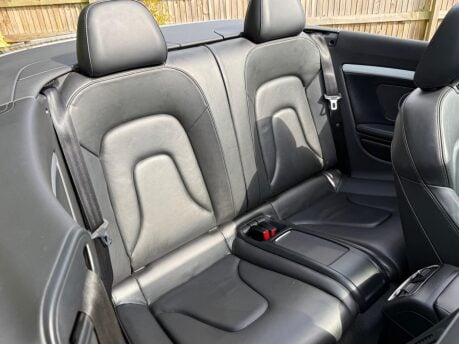 Audi A5 2.0 TDI S line Special Edition Multitronic Euro 5 (s/s) 2dr 23