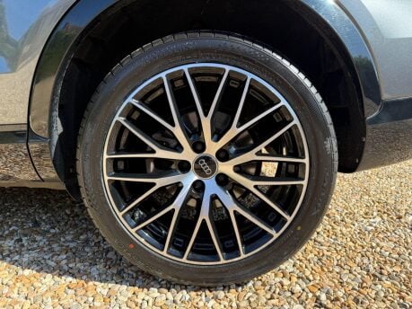 Audi Q3 2.0 TDI Black Edition Euro 6 (s/s) 5dr 11