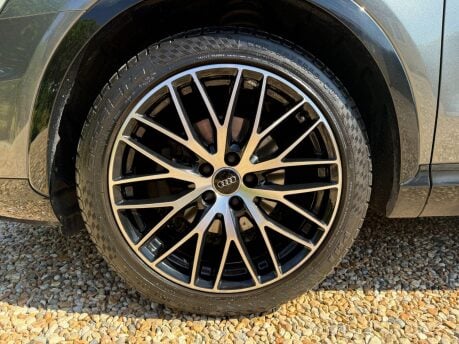 Audi Q3 2.0 TDI Black Edition Euro 6 (s/s) 5dr 12