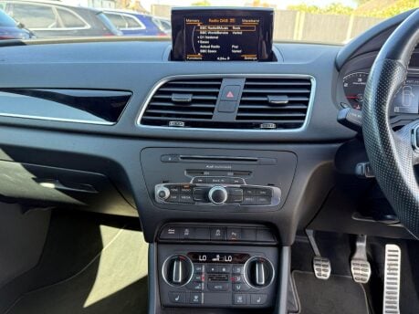 Audi Q3 2.0 TDI Black Edition Euro 6 (s/s) 5dr 17