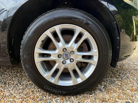 Volvo XC60 2.4 D5 SE Lux Nav Geartronic AWD Euro 5 5dr 15