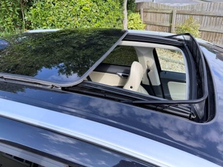 Volvo XC60 2.4 D5 SE Lux Nav Geartronic AWD Euro 5 5dr 2