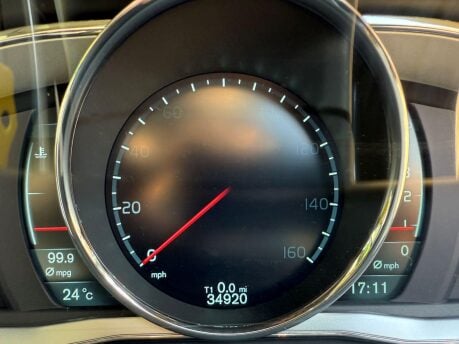 Volvo XC60 2.4 D5 SE Lux Nav Geartronic AWD Euro 5 5dr 18
