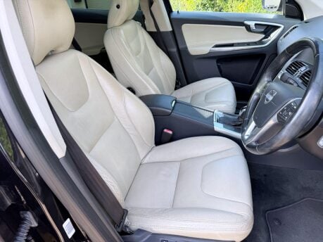 Volvo XC60 2.4 D5 SE Lux Nav Geartronic AWD Euro 5 5dr 22