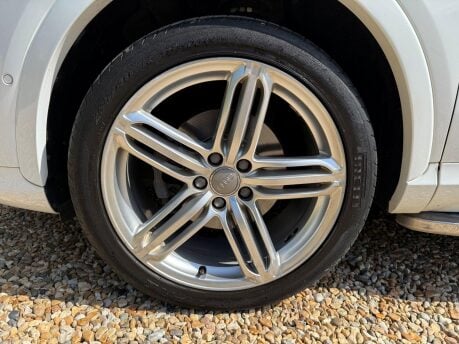 Audi Q3 2.0 TDI S line Plus S Tronic quattro Euro 6 (s/s) 5dr 12