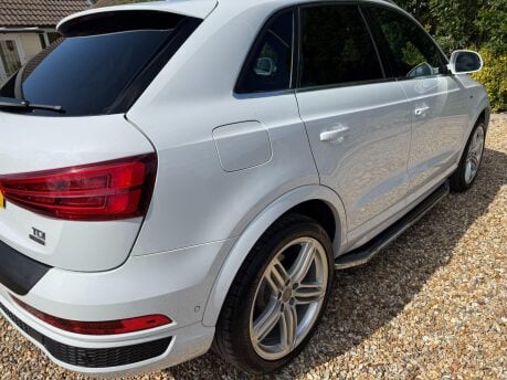 Audi Q3 2.0 TDI S line Plus S Tronic quattro Euro 6 (s/s) 5dr 8
