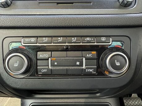 Volkswagen Tiguan 2.0 TDI BlueMotion Tech Match DSG 4WD Euro 5 (s/s) 5dr 21