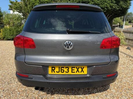 Volkswagen Tiguan 2.0 TDI BlueMotion Tech Match DSG 4WD Euro 5 (s/s) 5dr 11
