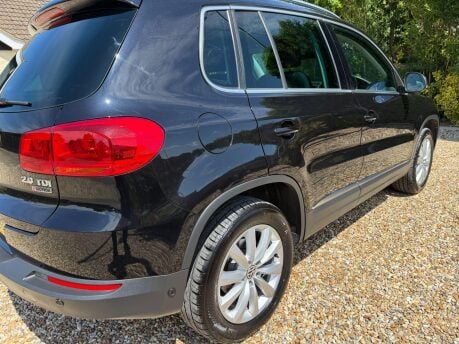 Volkswagen Tiguan 2.0 TDI BlueMotion Tech Match DSG 4WD Euro 6 (s/s) 5dr 8