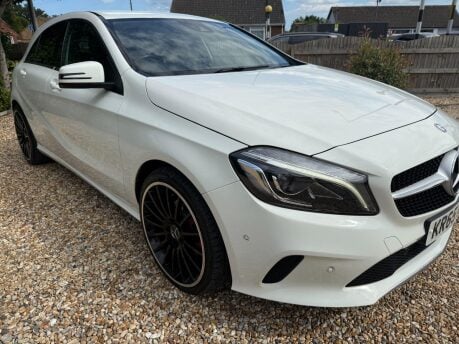 Mercedes-Benz A Class 2.1 A200d Sport (Premium) 7G-DCT Euro 6 (s/s) 5dr 7