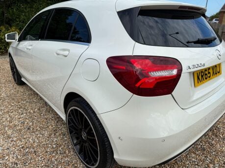 Mercedes-Benz A Class 2.1 A200d Sport (Premium) 7G-DCT Euro 6 (s/s) 5dr 10
