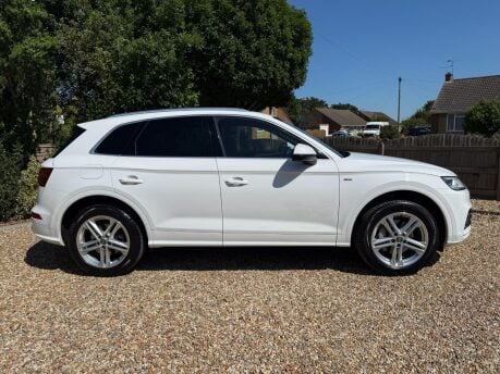 Audi Q5 2.0 TFSI S line S Tronic quattro Euro 6 (s/s) 5dr 4