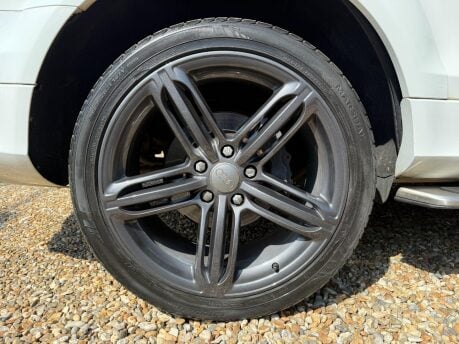 Audi Q7 3.0 TDI V6 S line Sport Edition Tiptronic quattro Euro 5 (s/s) 5dr 15