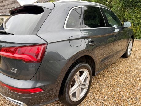 Audi Q5 2.0 TDI S line S Tronic quattro Euro 6 (s/s) 5dr 8