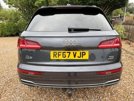 Audi Q5 2.0 TDI S line S Tronic quattro Euro 6 (s/s) 5dr 9