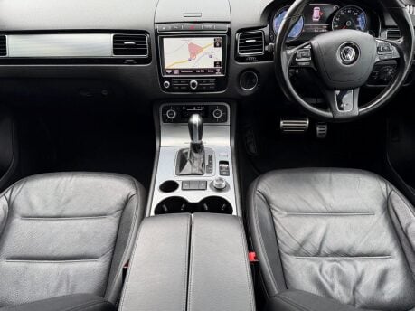 Volkswagen Touareg 3.0 TDI V6 R-Line Tiptronic 4WD Euro 6 (s/s) 5dr 23