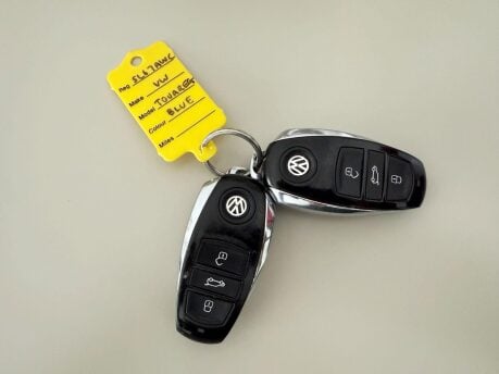 Volkswagen Touareg 3.0 TDI V6 R-Line Tiptronic 4WD Euro 6 (s/s) 5dr 28