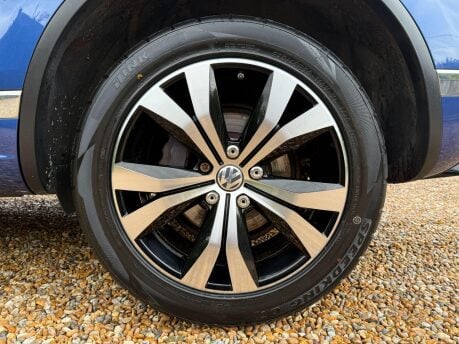 Volkswagen Touareg 3.0 TDI V6 R-Line Tiptronic 4WD Euro 6 (s/s) 5dr 13
