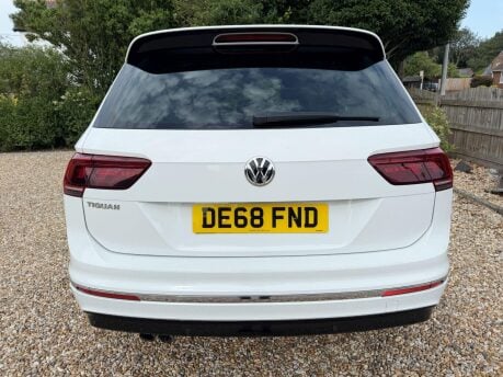 Volkswagen Tiguan 2.0 TDI R-Line Euro 6 (s/s) 5dr 11